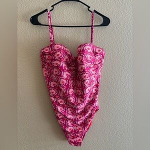 Old Navy one piece bathing suit size XXL
